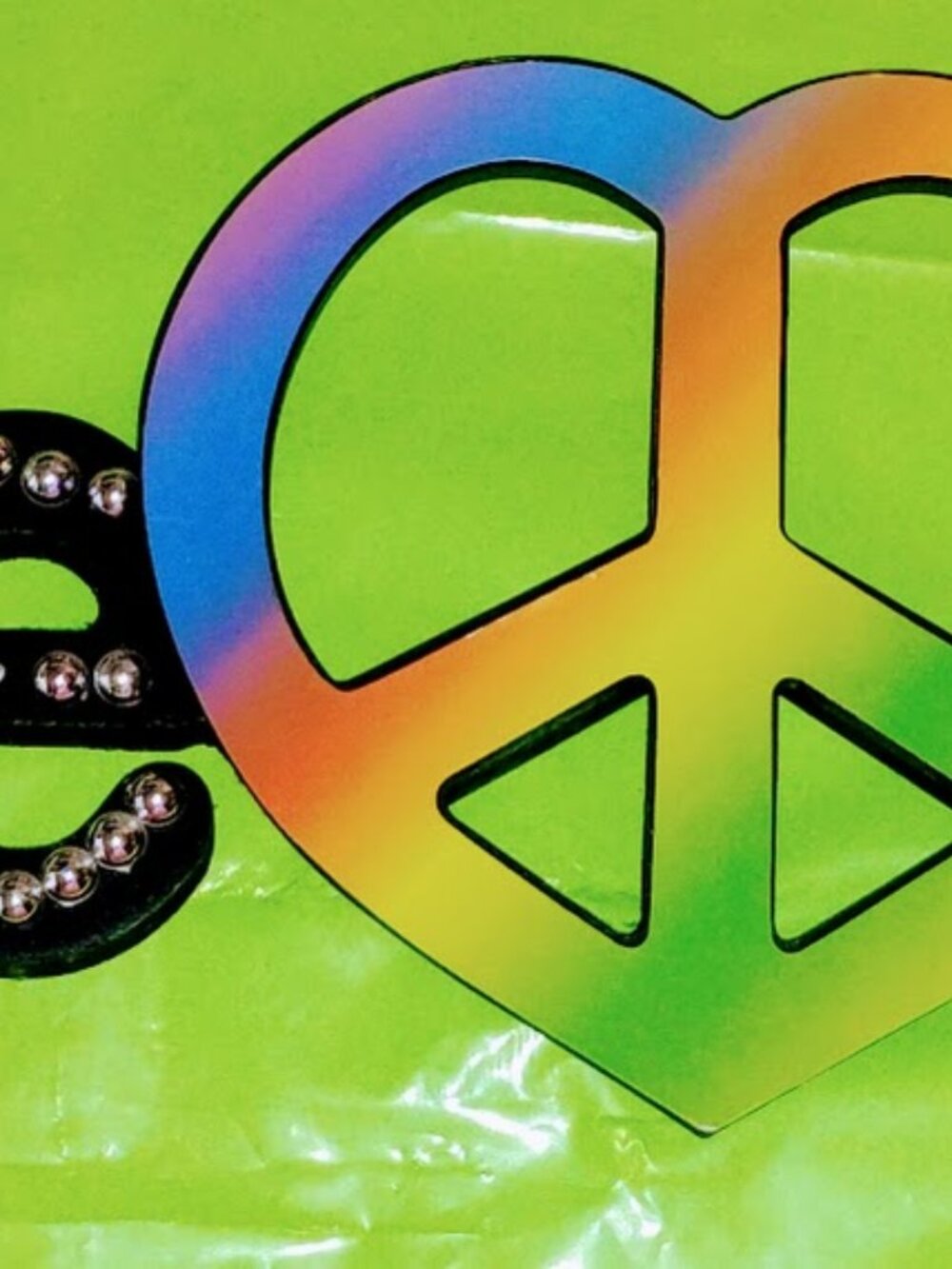 "Peace Love" wooden wall sign